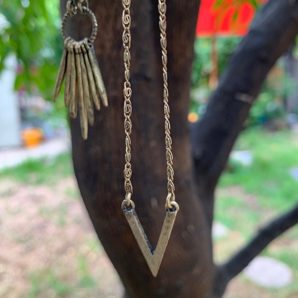 Lucky Brand Triple Chain Necklace - Picture 4 of 14